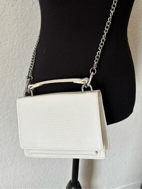 White crocodile crossbody Shoulder Bag silver chain alligator reptile embossed
